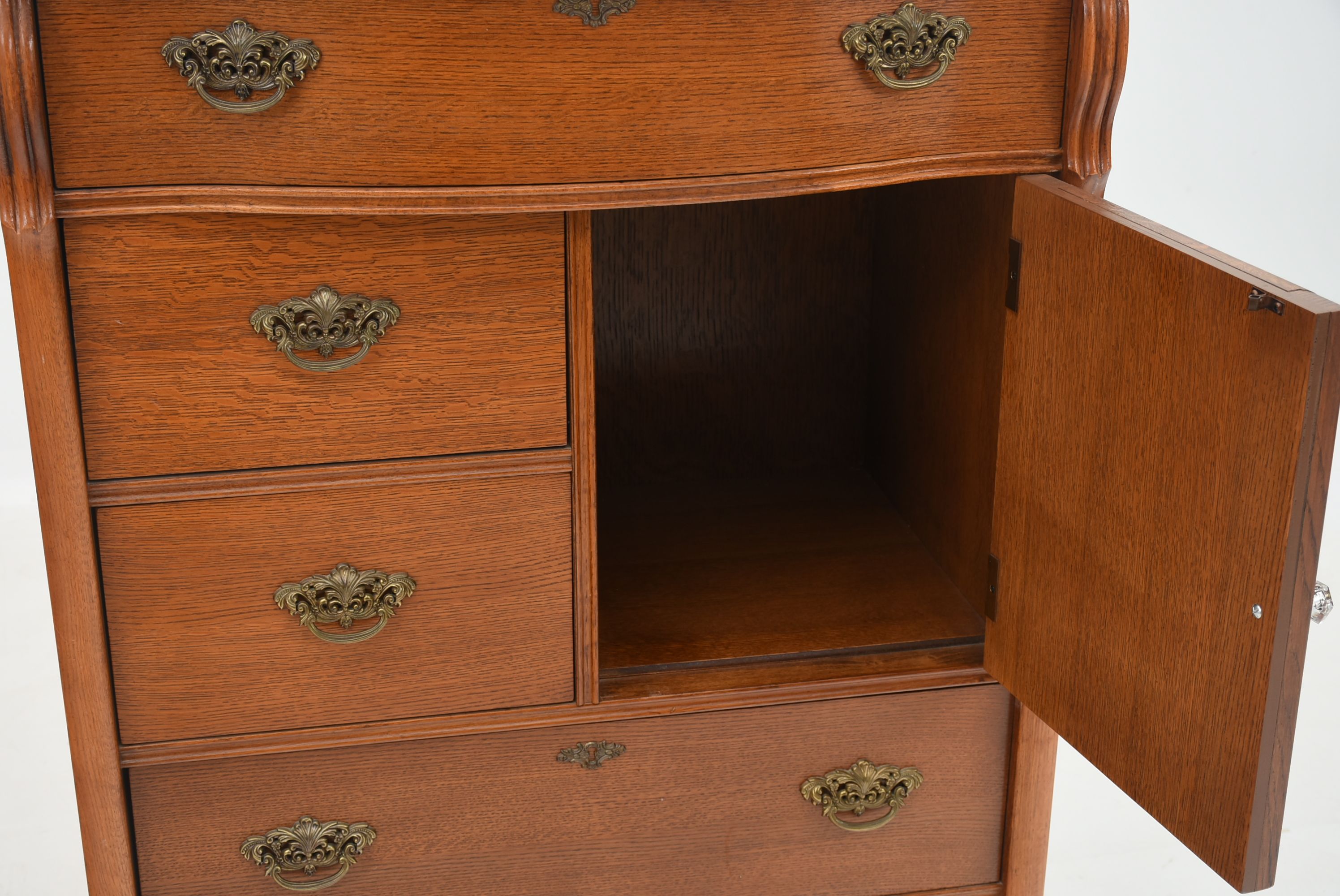 Lexington Furniture Victorian Sampler Collection - Chest