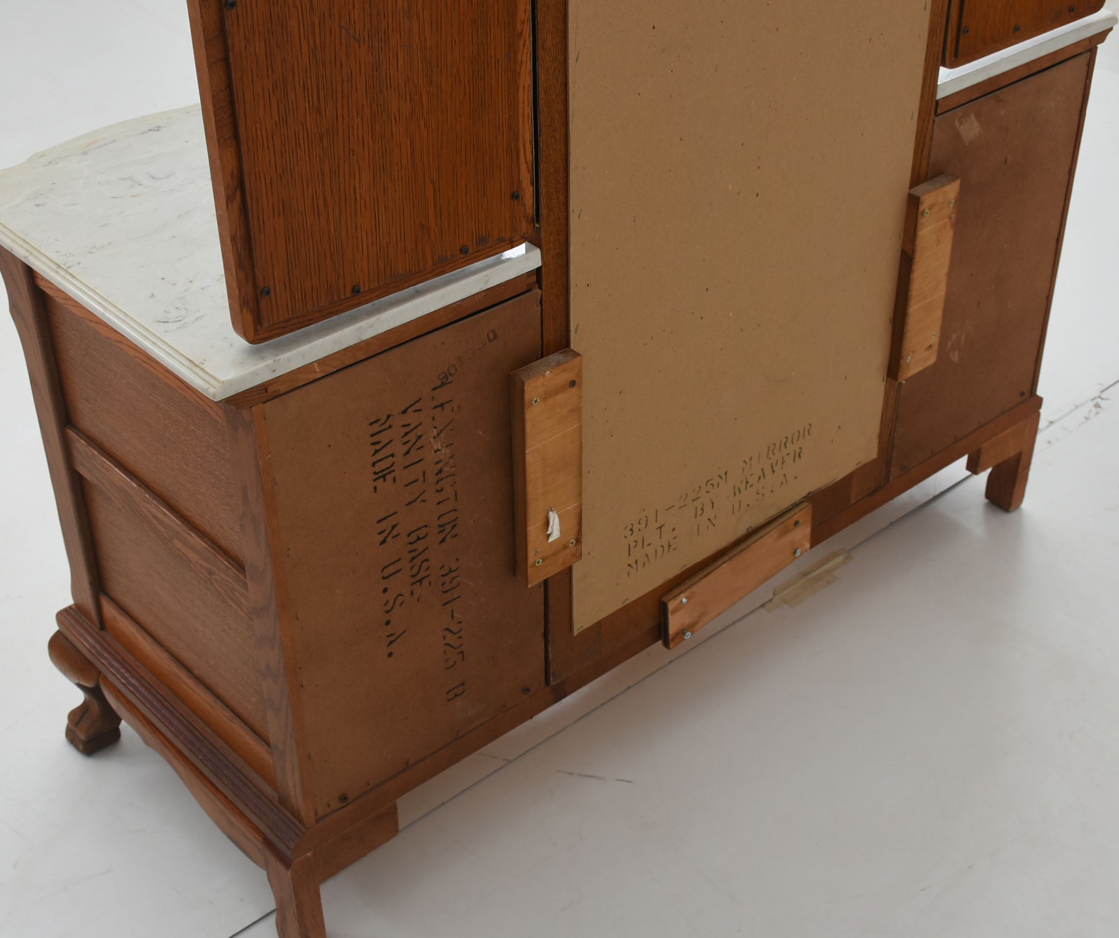 Lexington Furniture Victorian Sampler Collection - Vanity