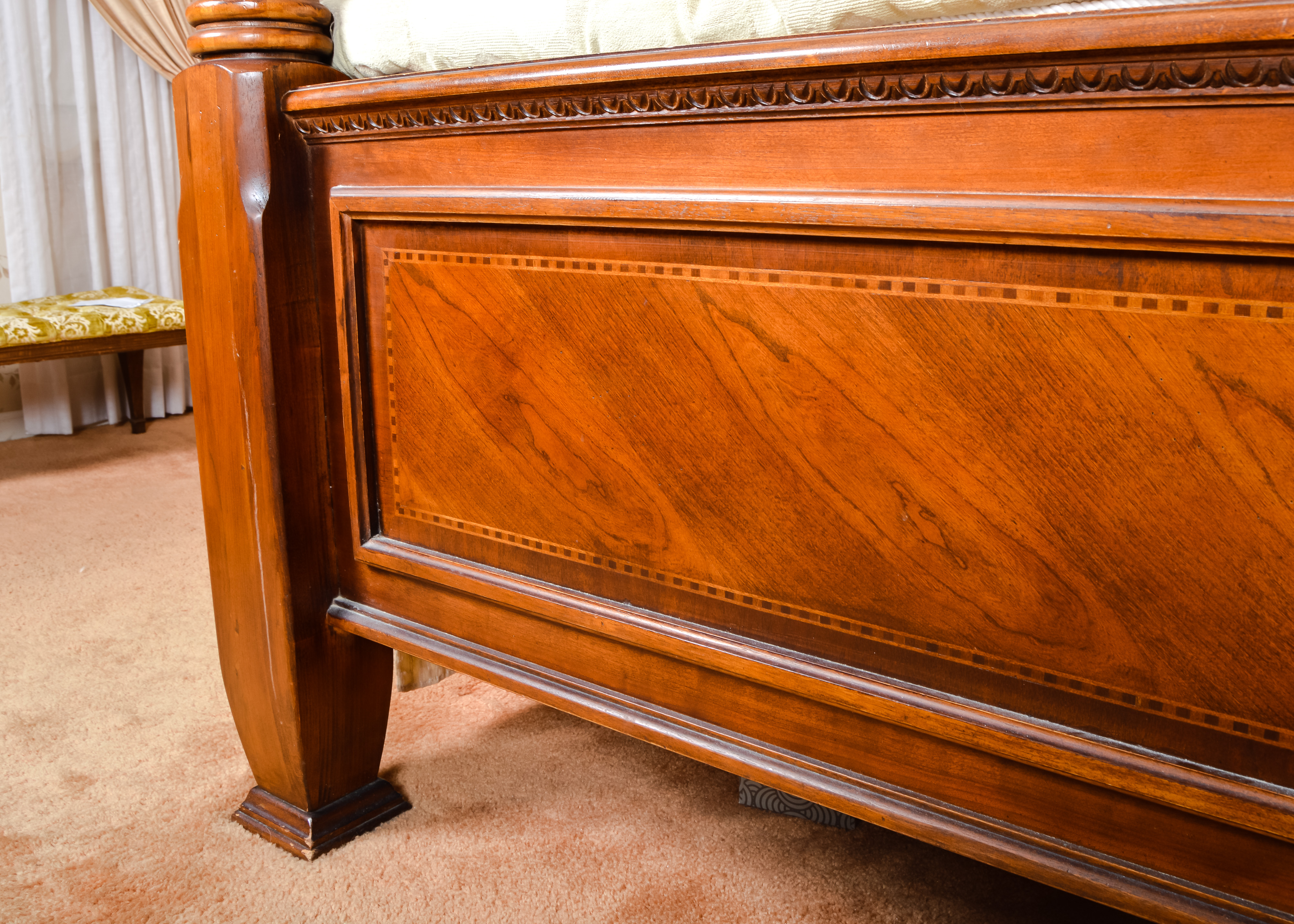 Collezione Europa King Bed