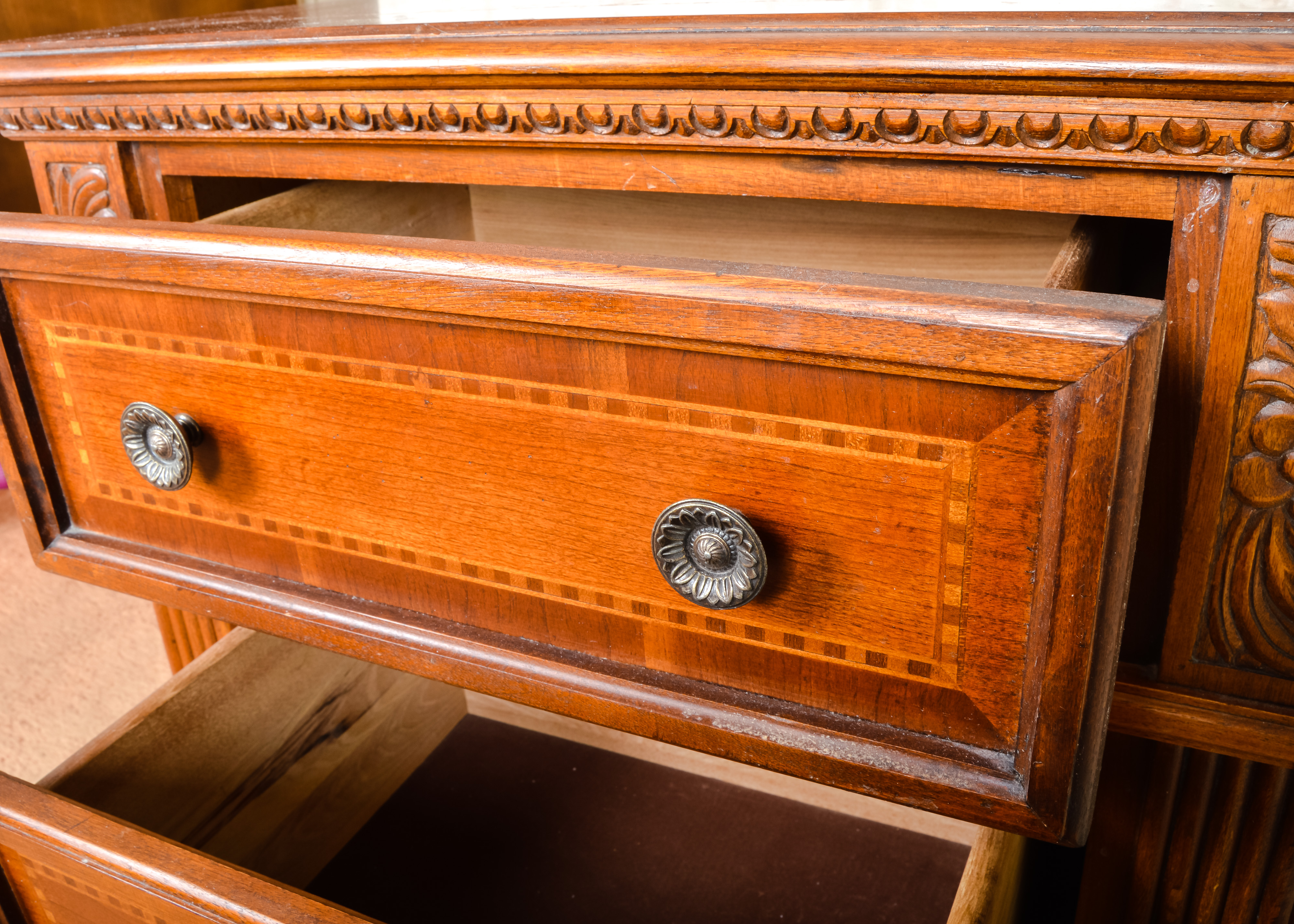 Collezione Europa Walnut Night Stand