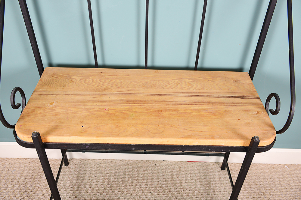 Metal Frame Baker's Rack