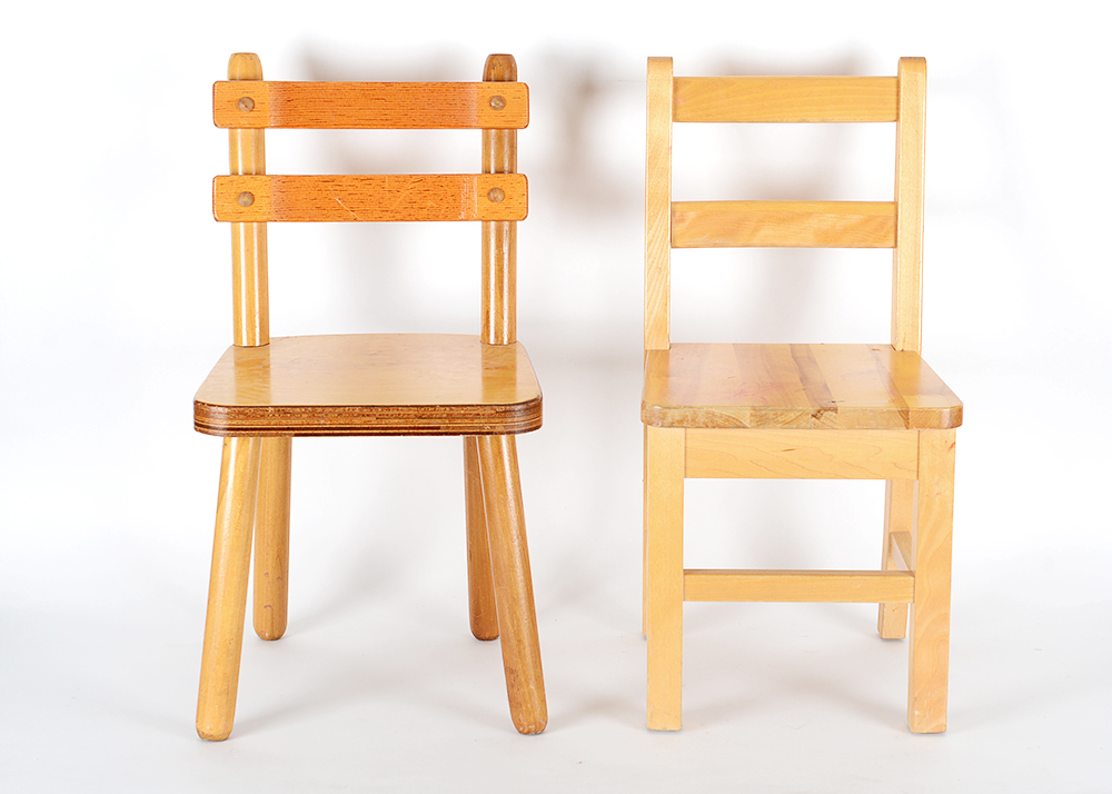 Natural Wood Children's Round Table and Chairs