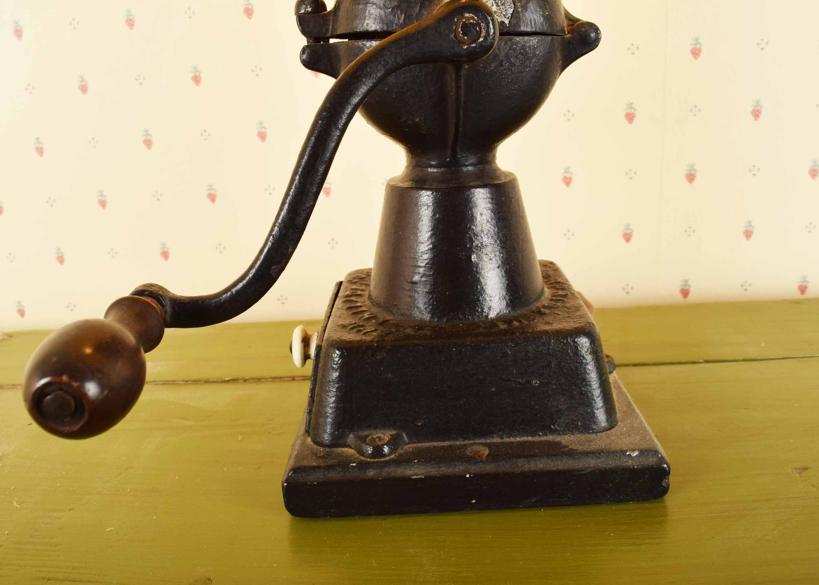 Antique Coffee Grinder Base Table Lamp