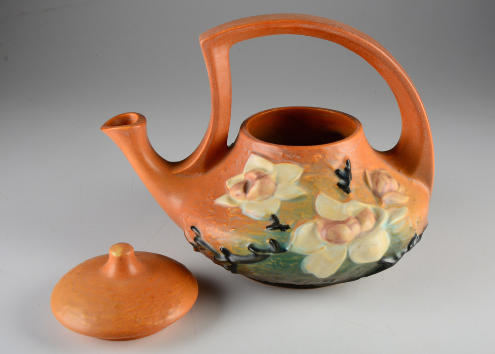 Roseville Brown "Magnolia" Teapot