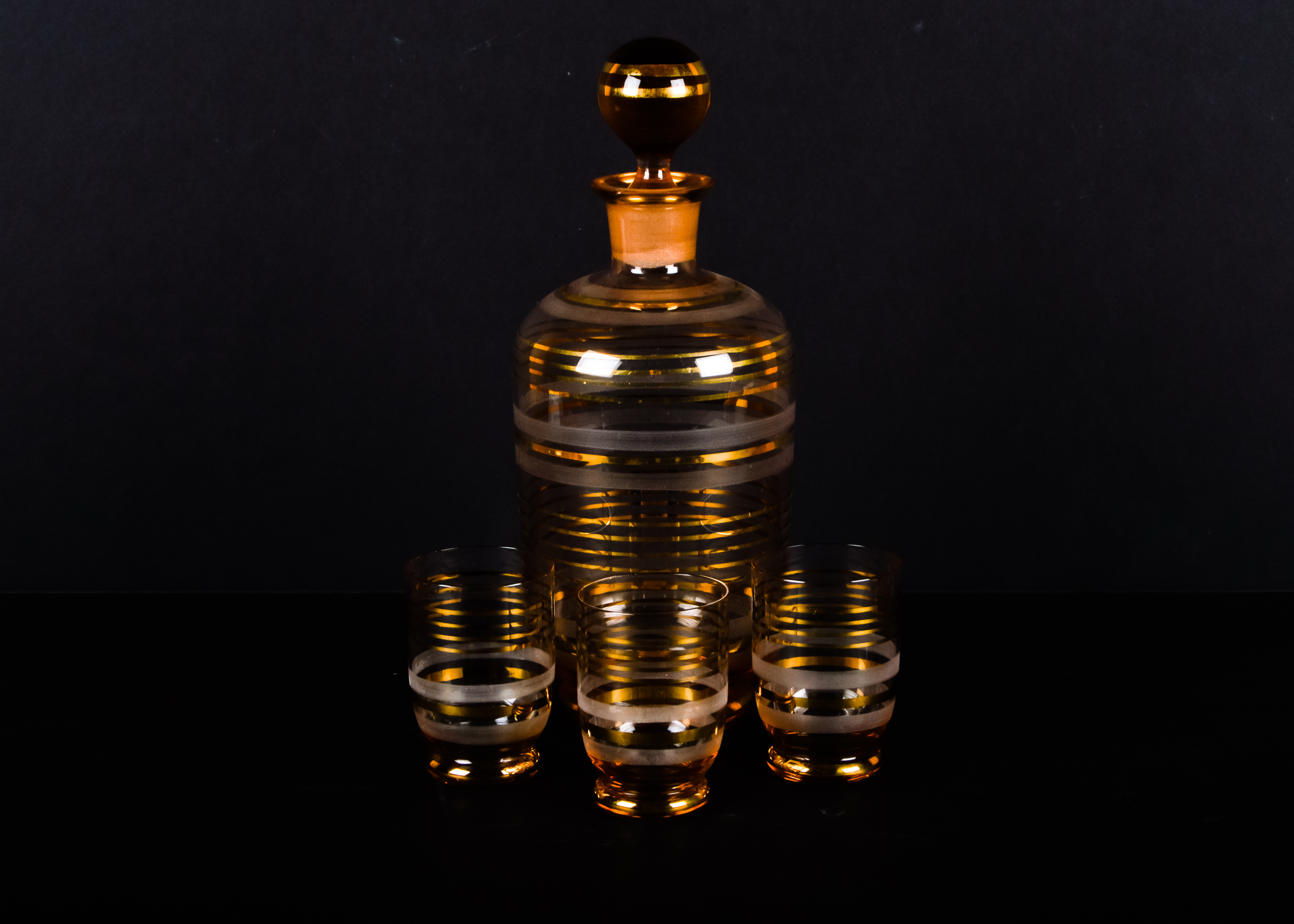 Gold Striped Decanter and Shot Glass Set