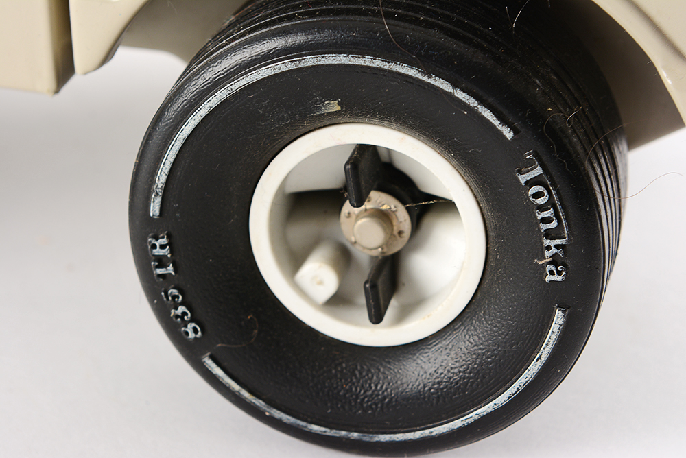 Vintage Tonka Toy Chevron Tow Truck