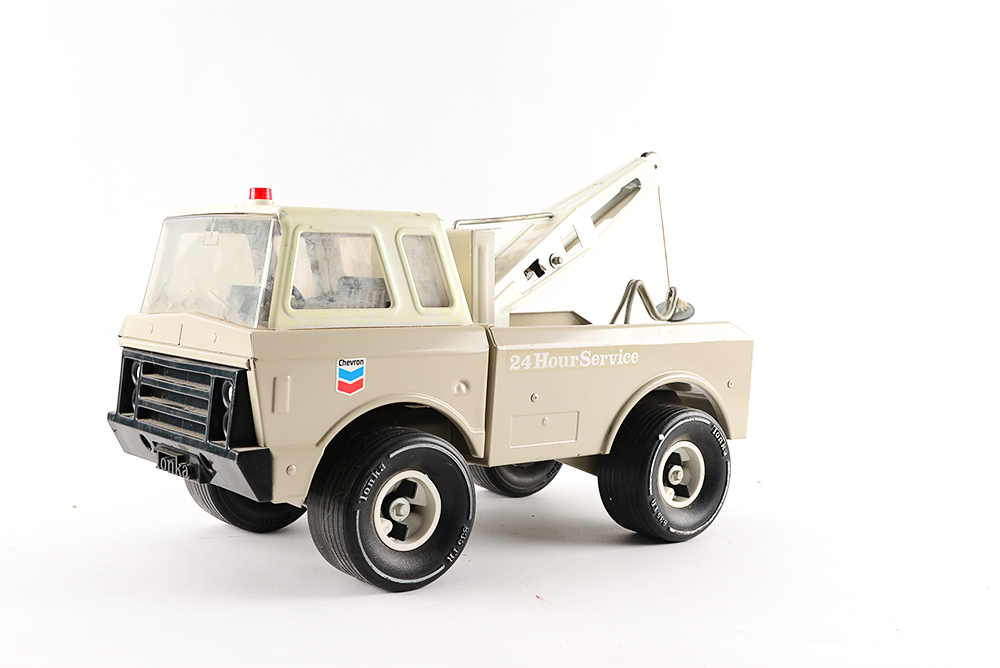 Vintage Tonka Toy Chevron Tow Truck