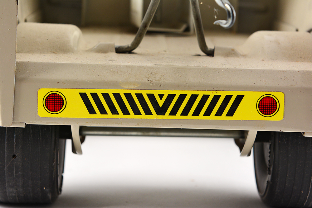 Vintage Tonka Toy Chevron Tow Truck