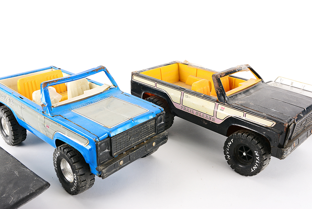 Nylint Trail Blazer Toy SUVs