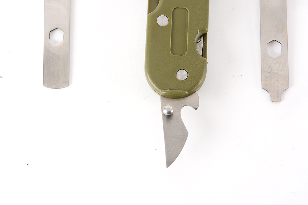 Multi-Plier Pock Tool and Folding Camping Tool