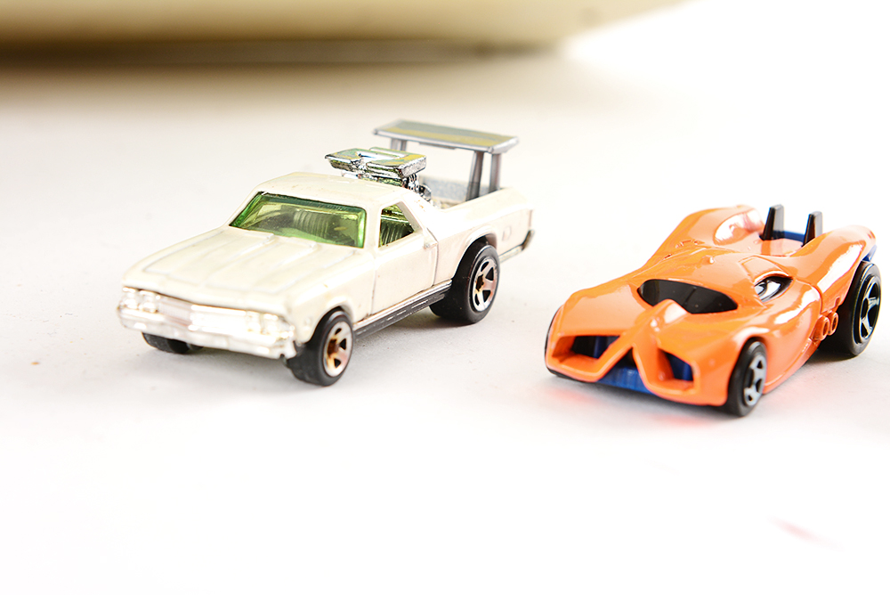 Hot Wheels Country Life Play Set with Metal Lunch Box