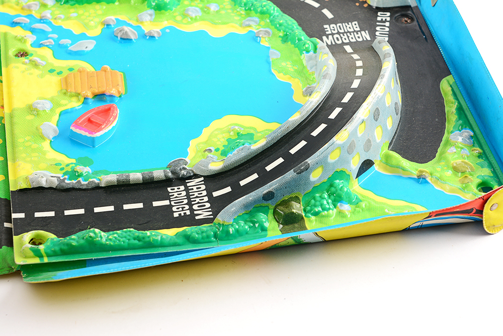 Hot Wheels Country Life Play Set with Metal Lunch Box