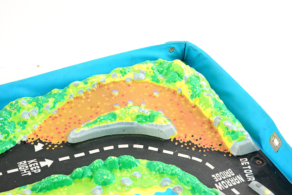 Hot Wheels Country Life Play Set with Metal Lunch Box