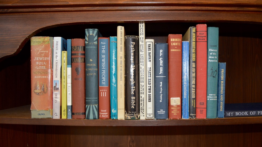 Jewish History, Prayer Books, And Jewish Folklore Collection