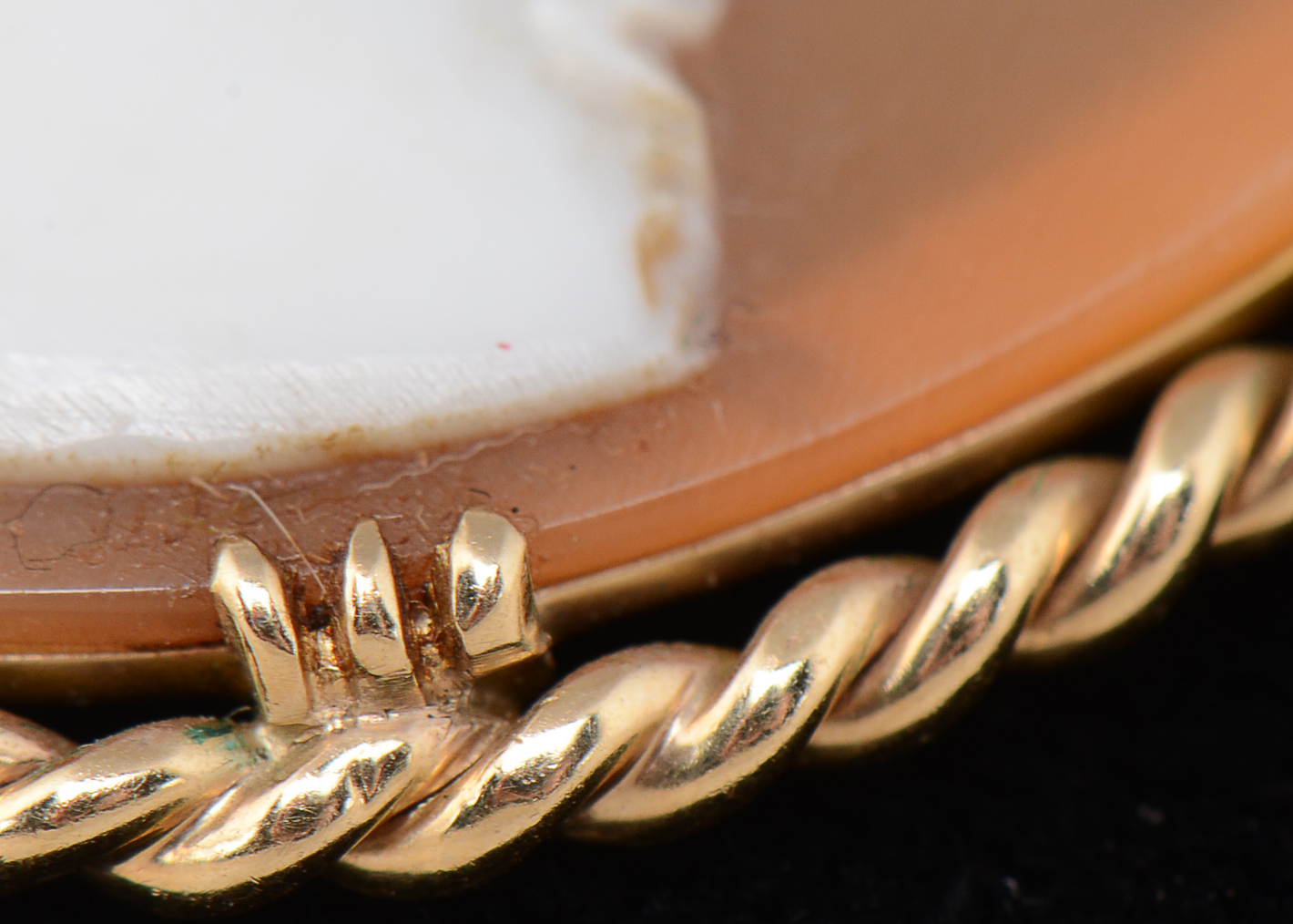 14K Yellow Gold Carved Shell Signed Cameo