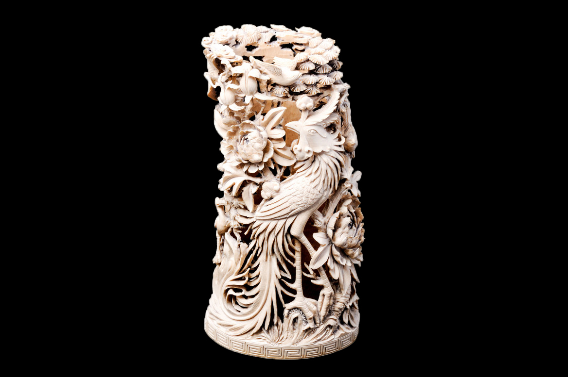 Qing Dynasty Chinese Finely Carved Ivory Brush Holder