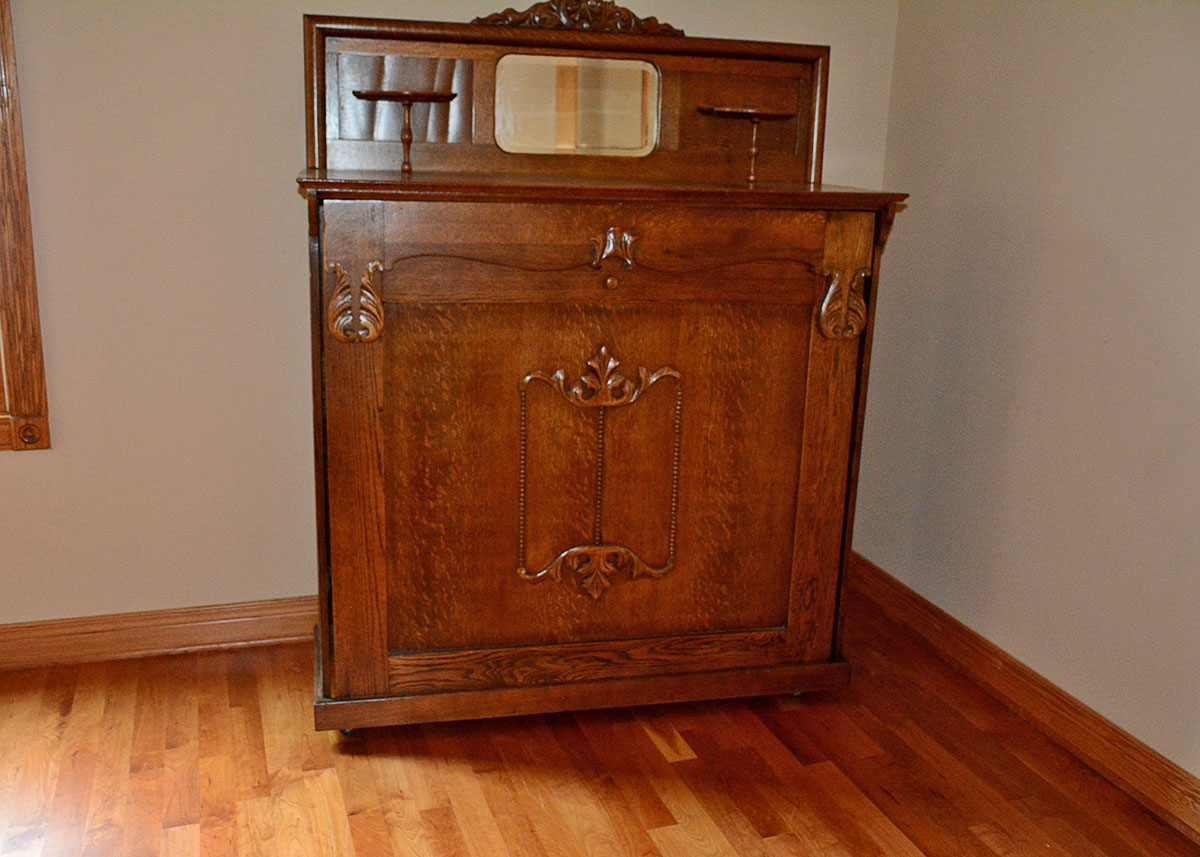 Vintage Oak Murphy Bed
