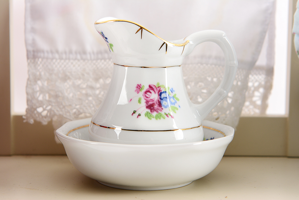 American Girl Doll Vanity, Clothing, and Other Accessories