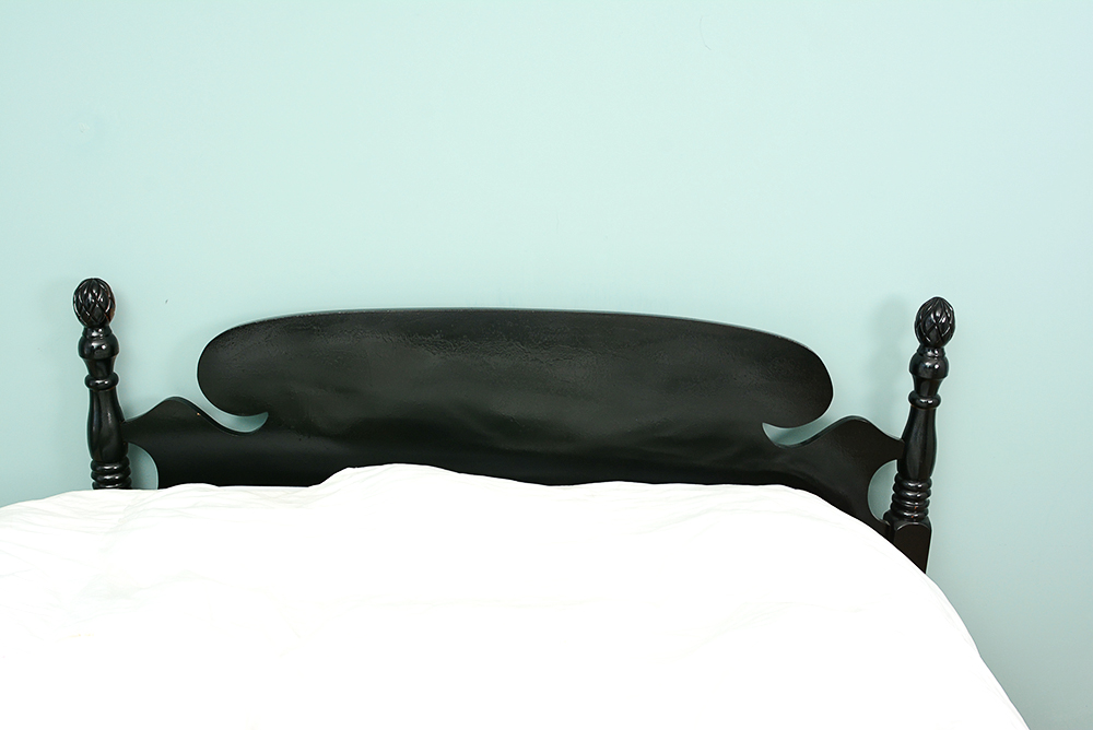 Black Lacquered Full Bed Frame