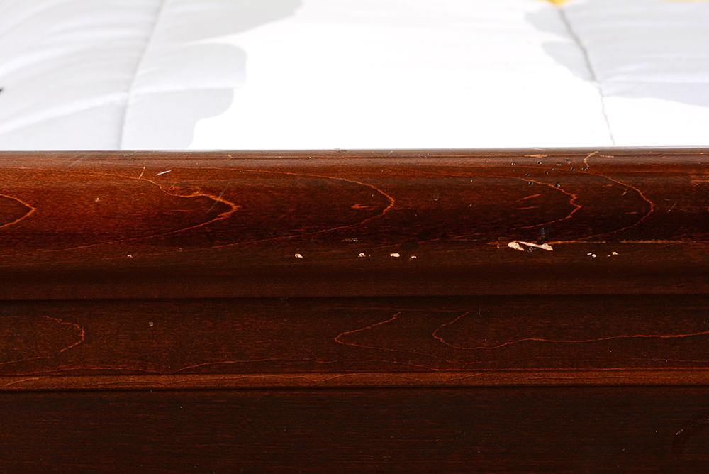 King Mahogany Sleigh Bed