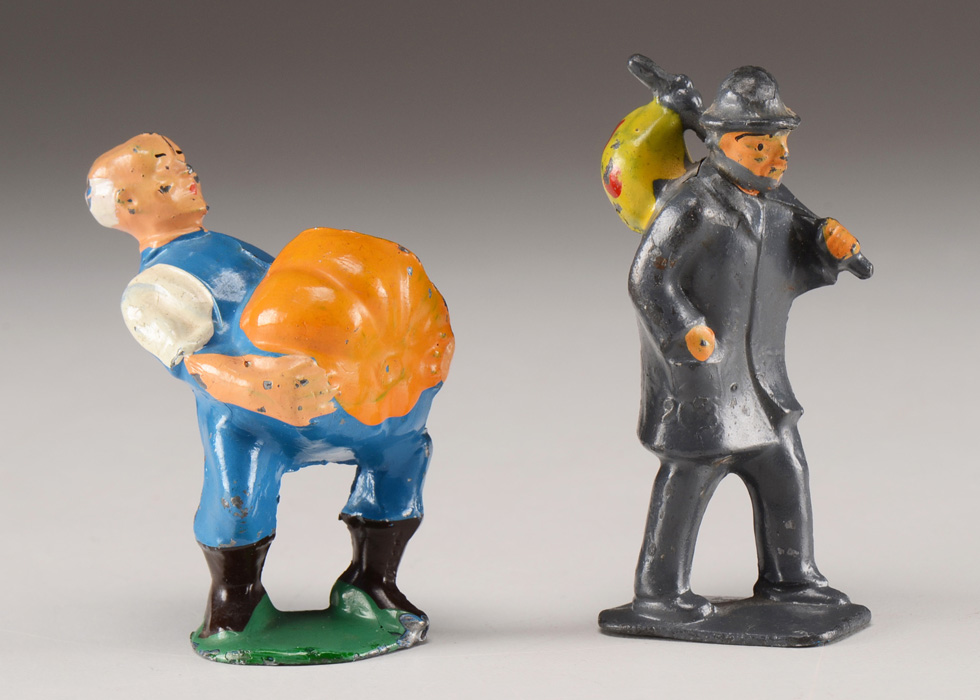 Vintage Pair of Lead Toy Figurines Including a Manoil Figurine