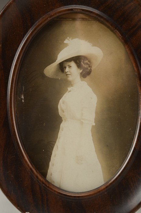 Faux Grain Eastlake Frame with Reproduction Lithograph