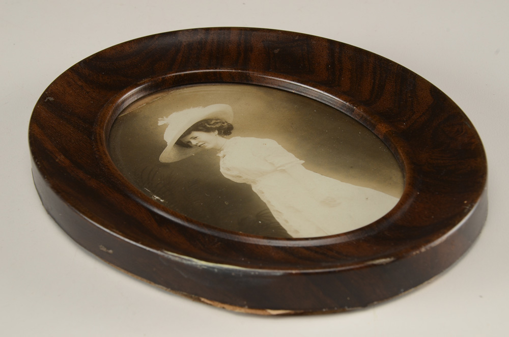 Faux Grain Eastlake Frame with Reproduction Lithograph