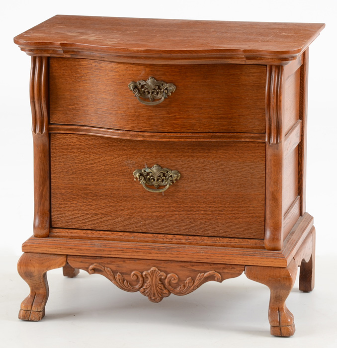 Lexington Furniture Victorian Sampler Collection - Nightstand