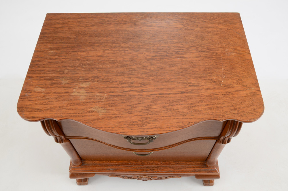 Lexington Furniture Victorian Sampler Collection - Nightstand