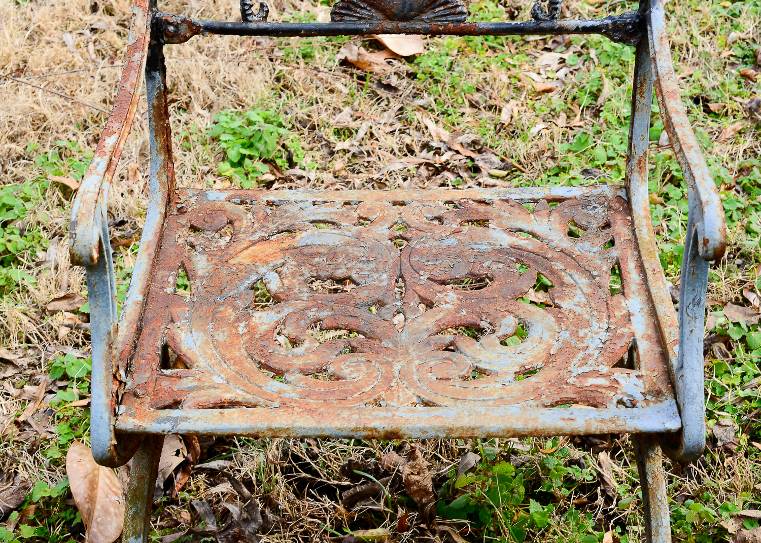 1940s Hollywood Regency Cast Aluminum Patio Chairs by Molla