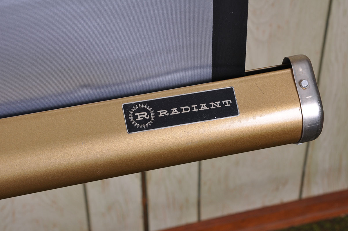 Gold Radiant Projection Screen