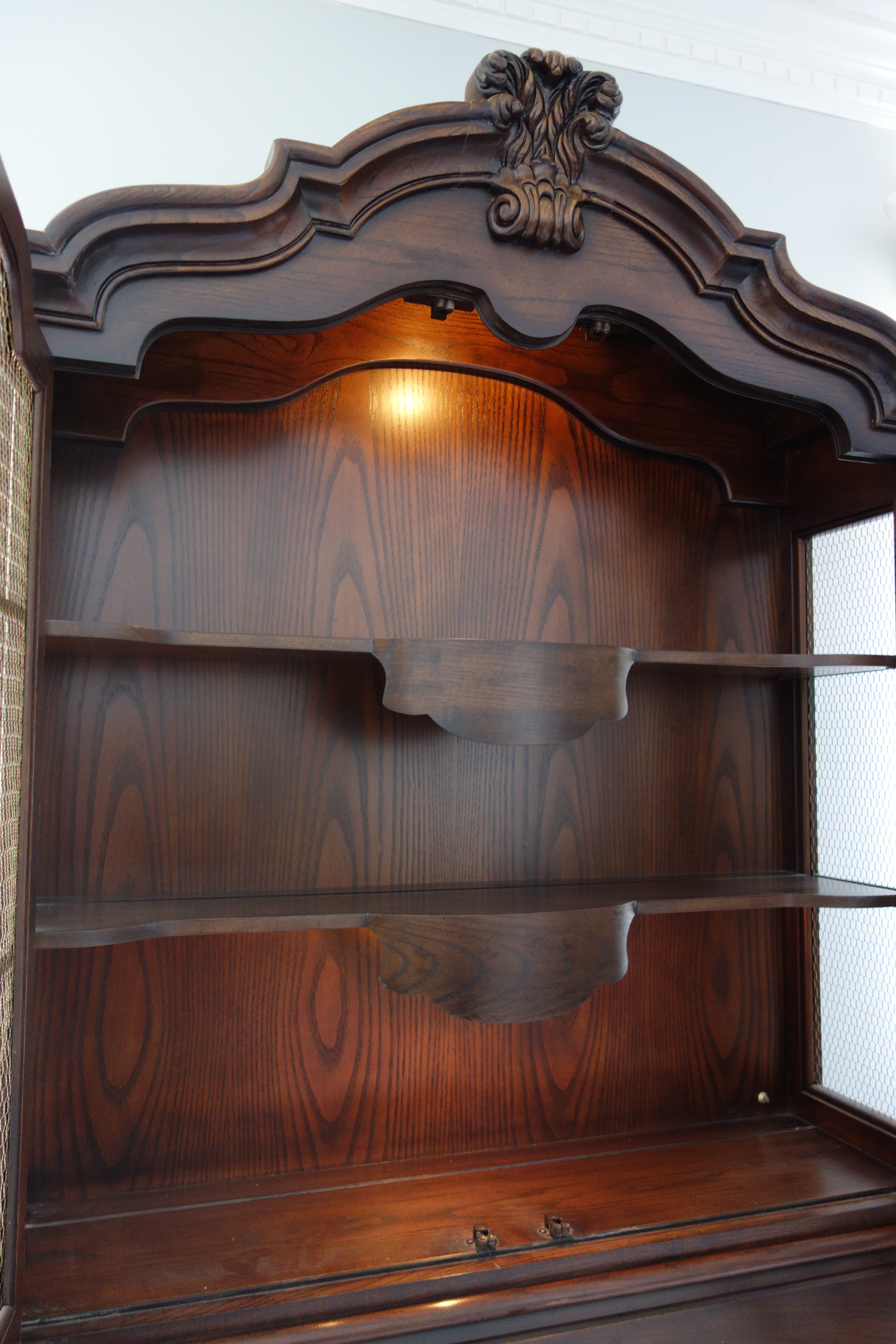 Henredon Four Centuries Vintage Lighted Secretary