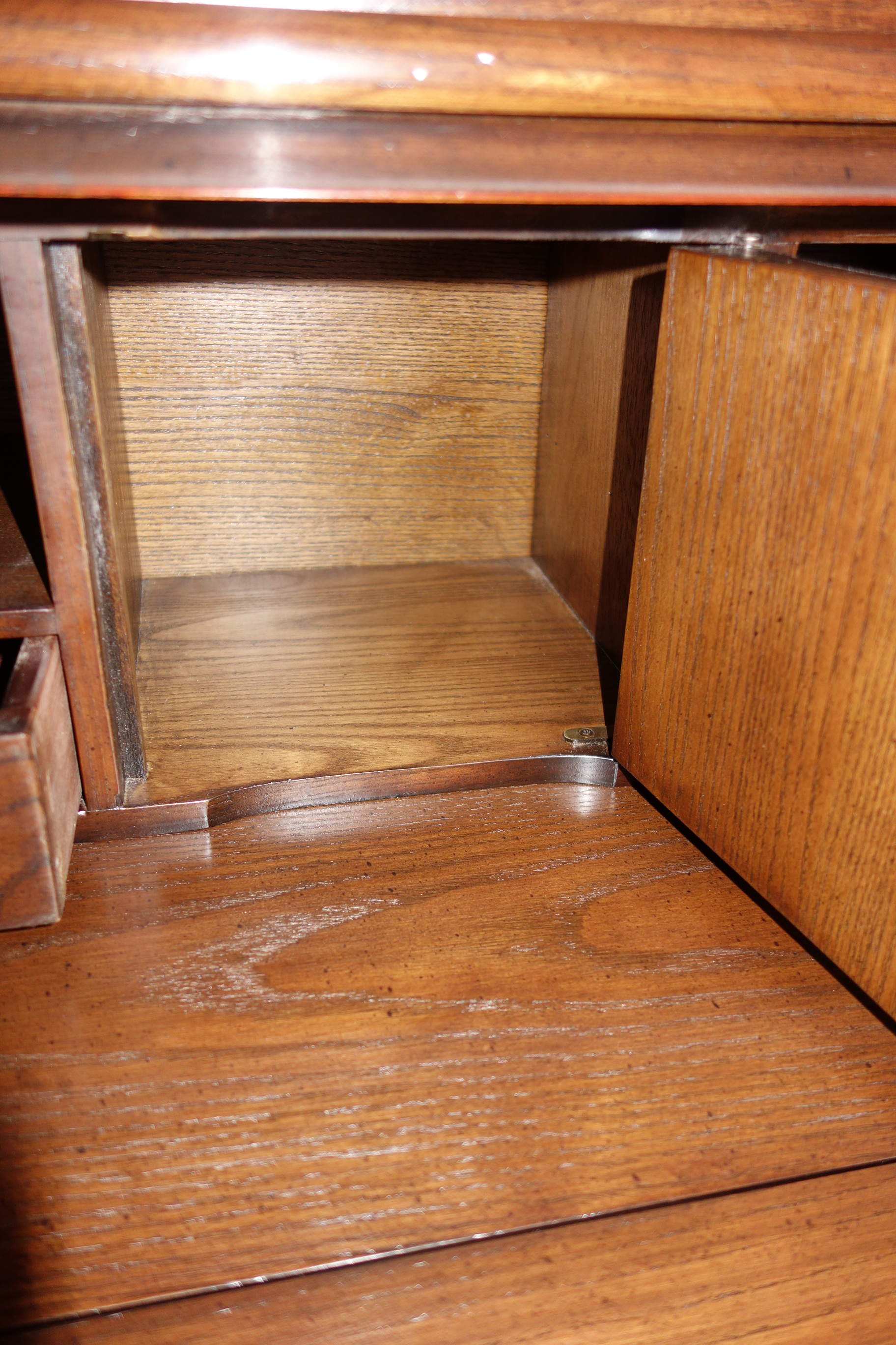 Henredon Four Centuries Vintage Lighted Secretary