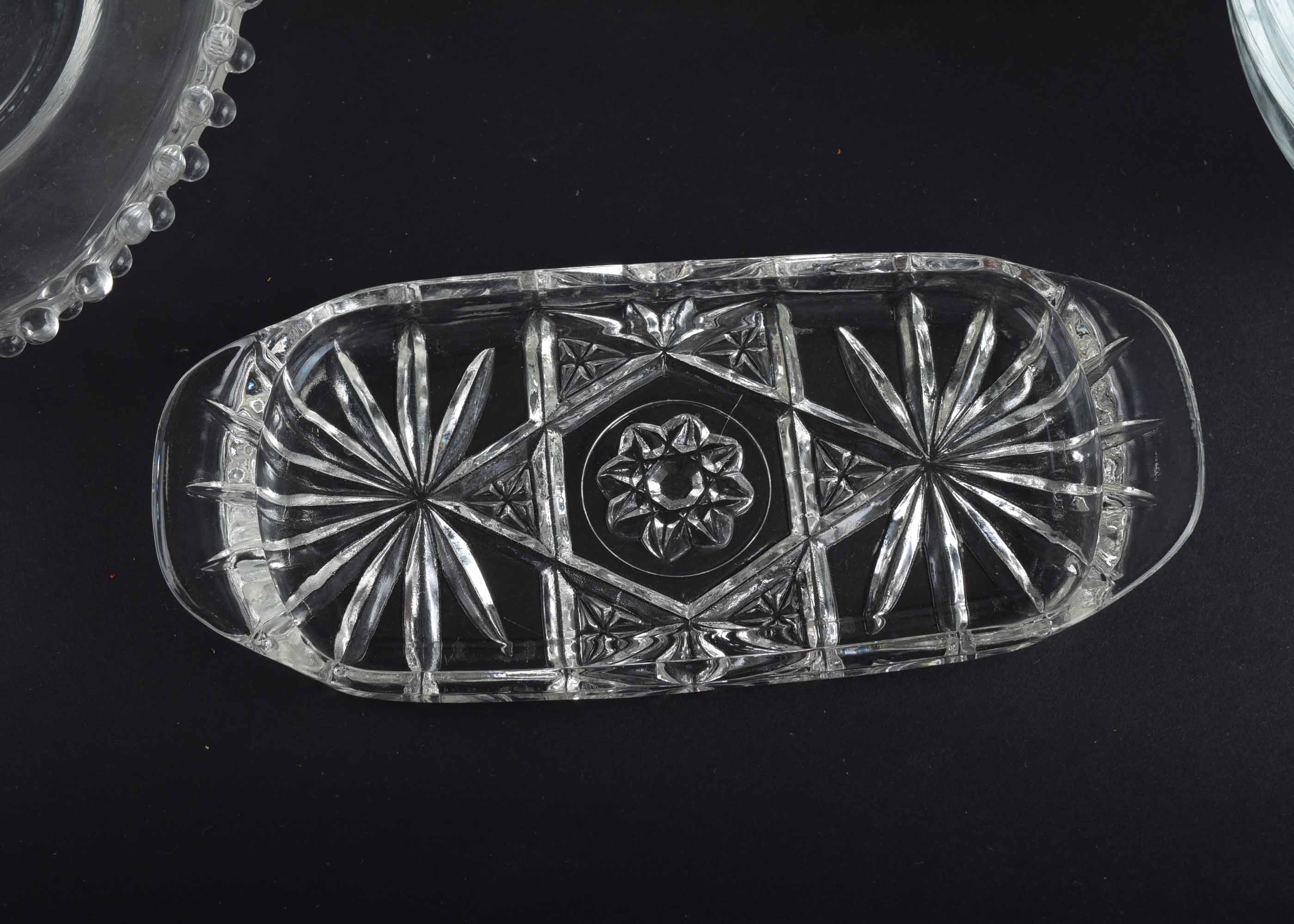 Extensive Glass Serving Ware Group