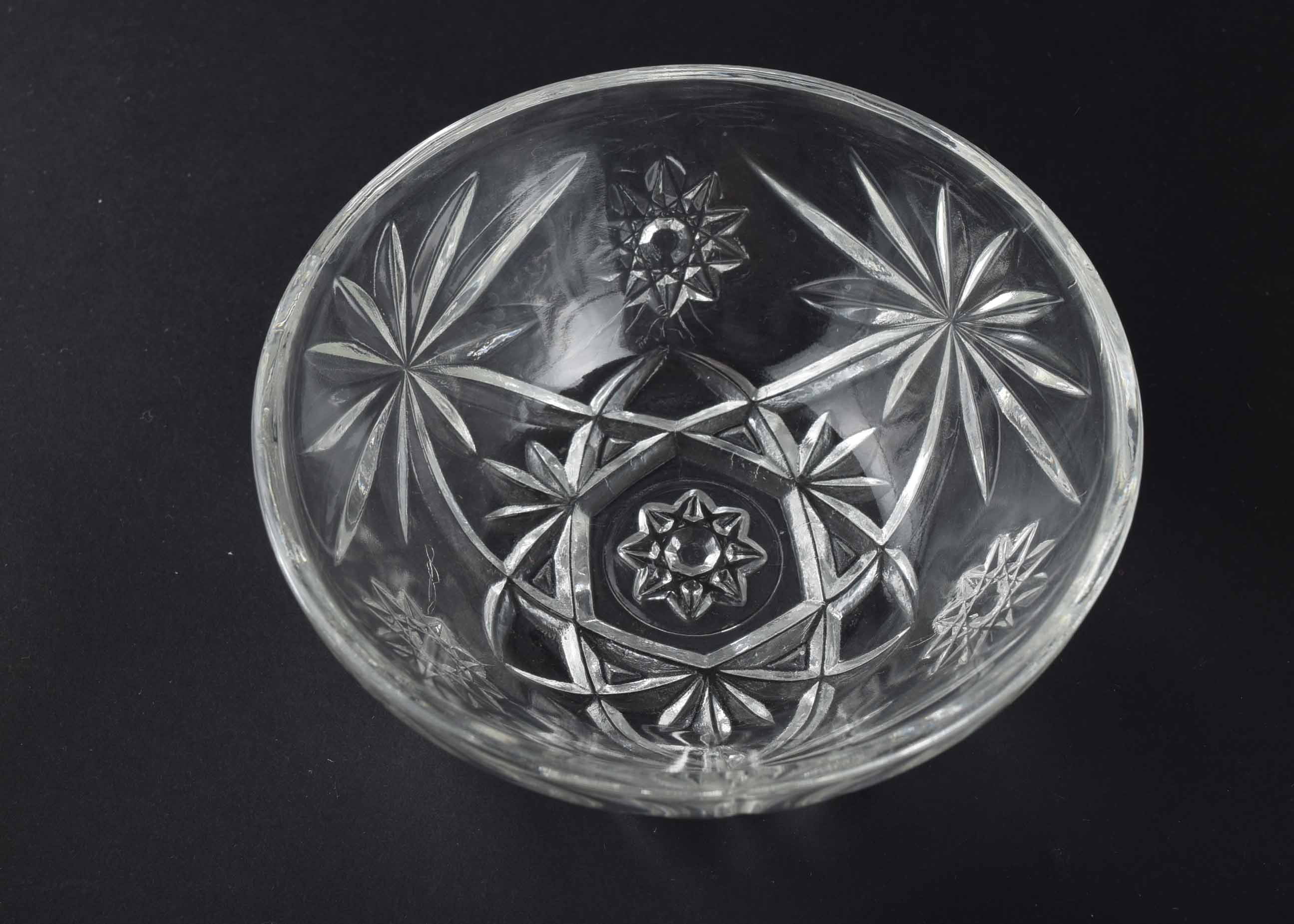 Extensive Glass Serving Ware Group