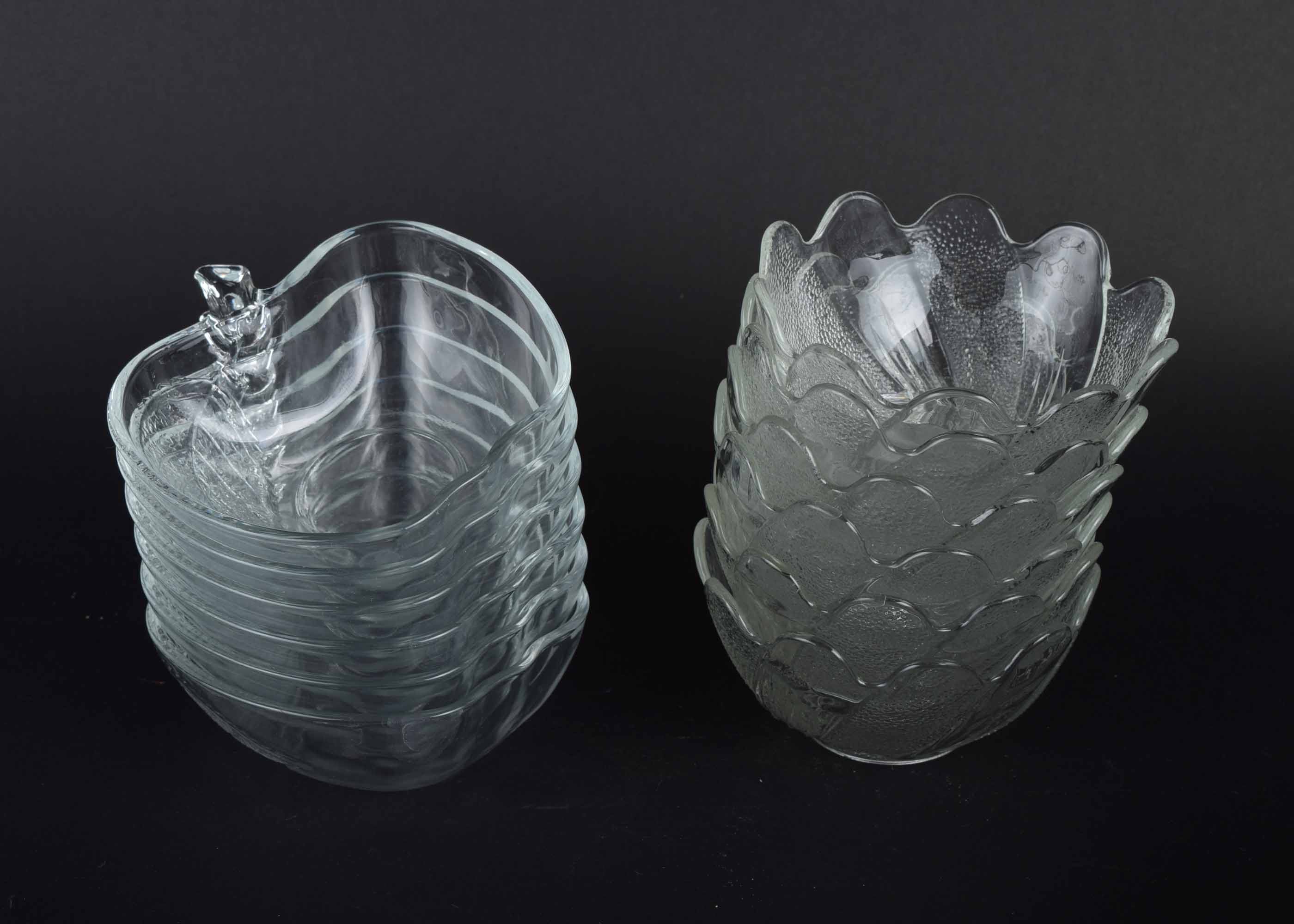 Extensive Glass Serving Ware Group