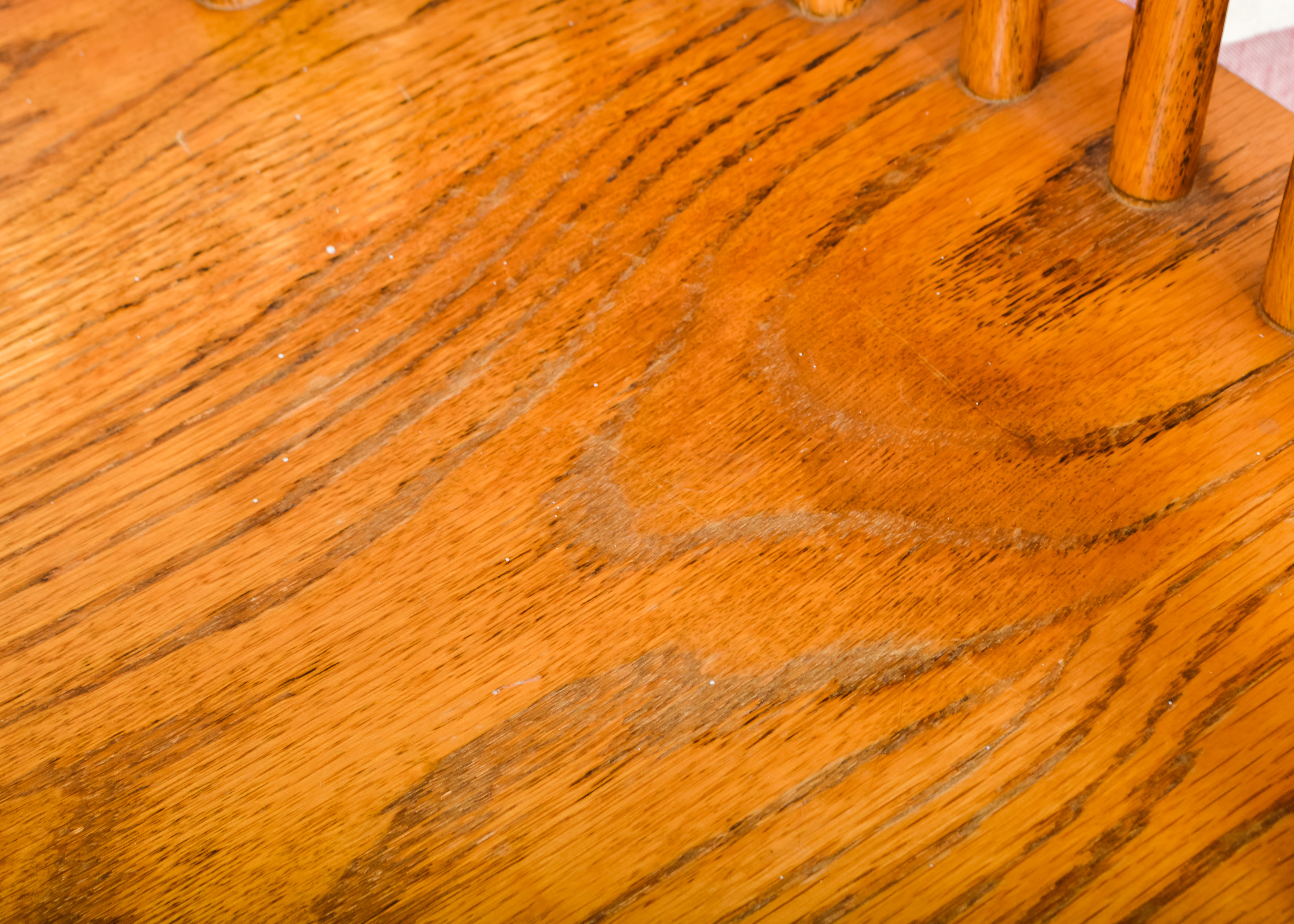 Oak Round Kitchen Table with Matching Chairs