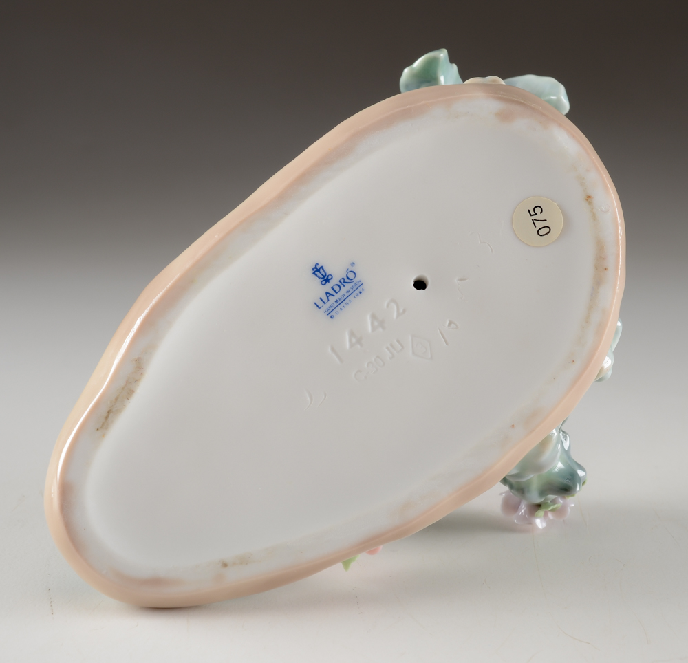 Lladro "Kitty Confrontation" Porcelain Cat Figurine