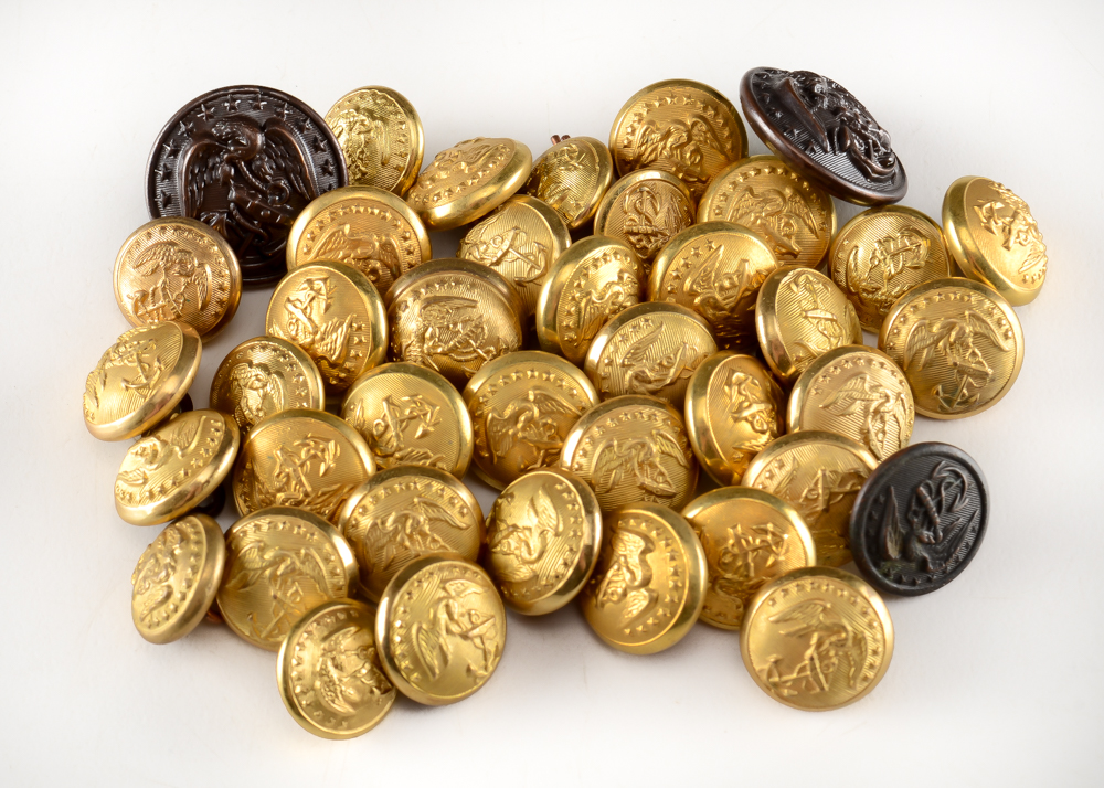 Collection of WWI era U.S. Marine Corp Buttons