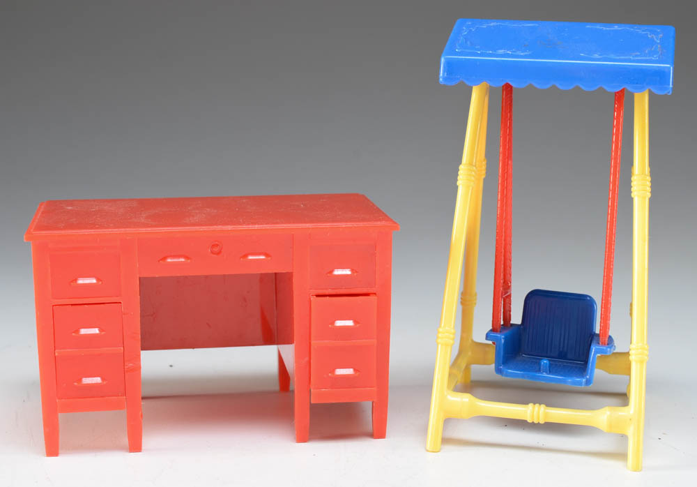 Vintage Renwal Dollhouse Furniture