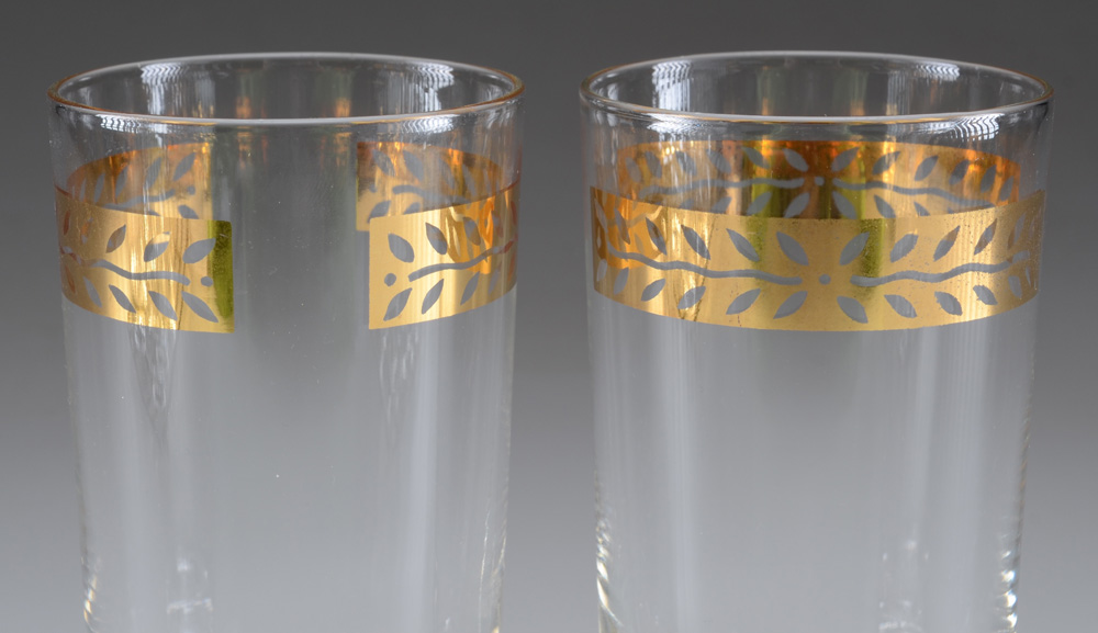 Vintage Glass Tumblers in Metal Carrier