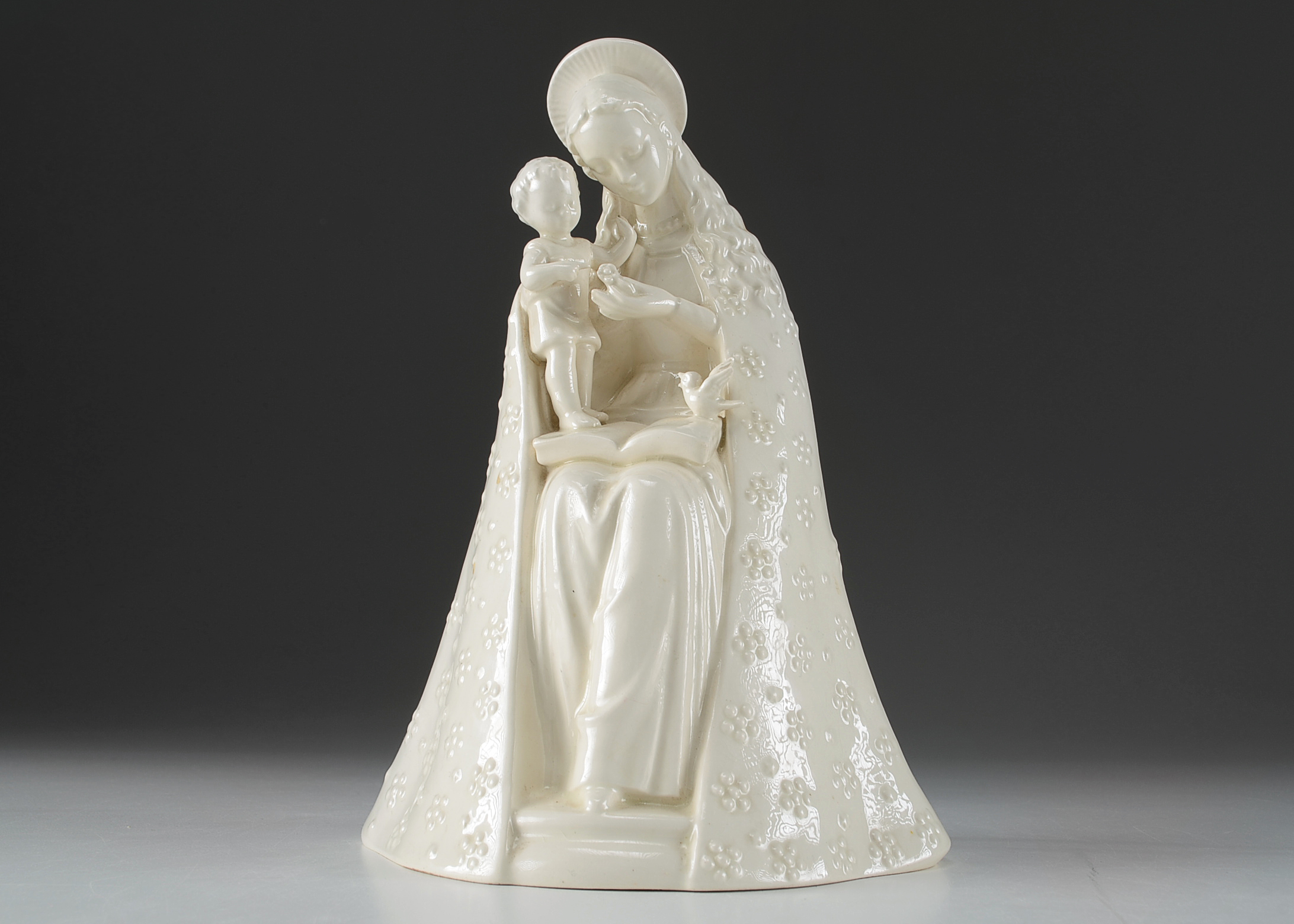 Hummel Virgin and Child, TMK-3