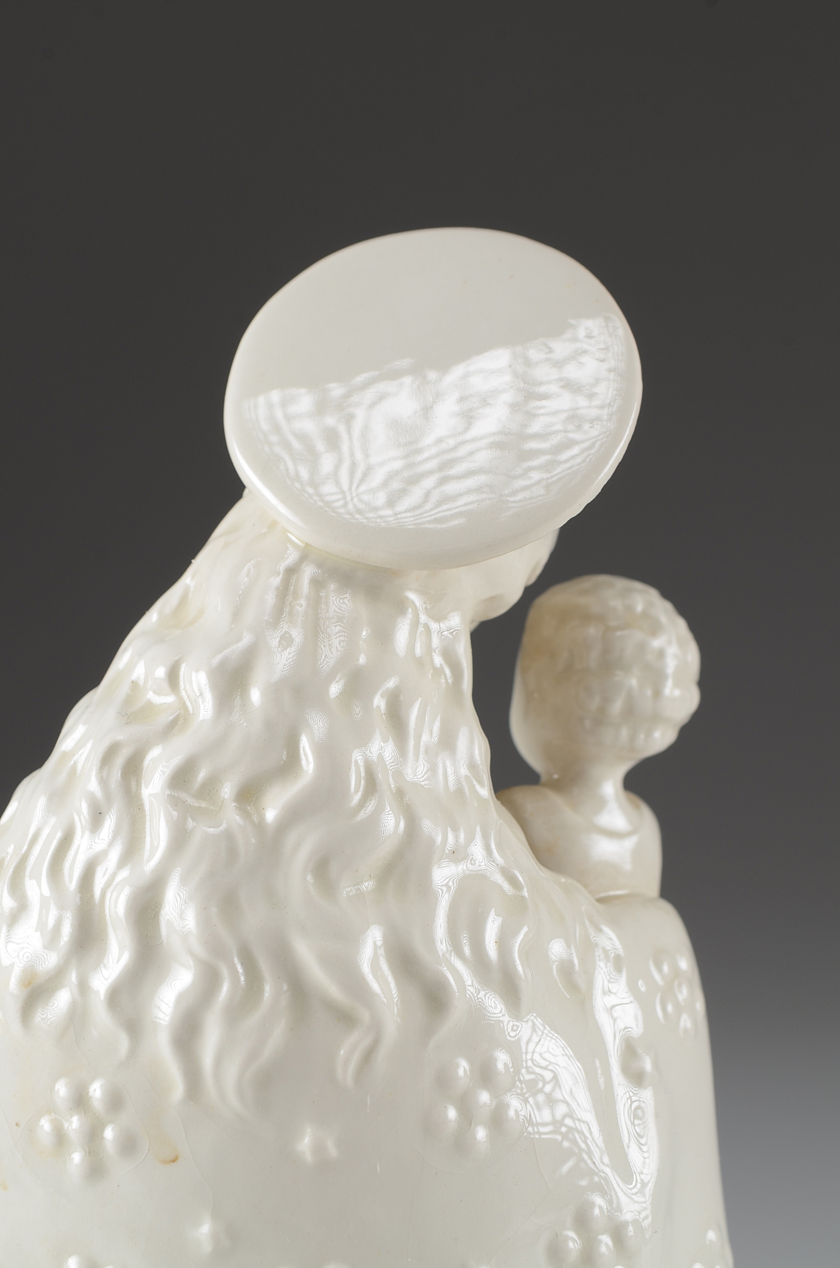 Hummel Virgin and Child, TMK-3