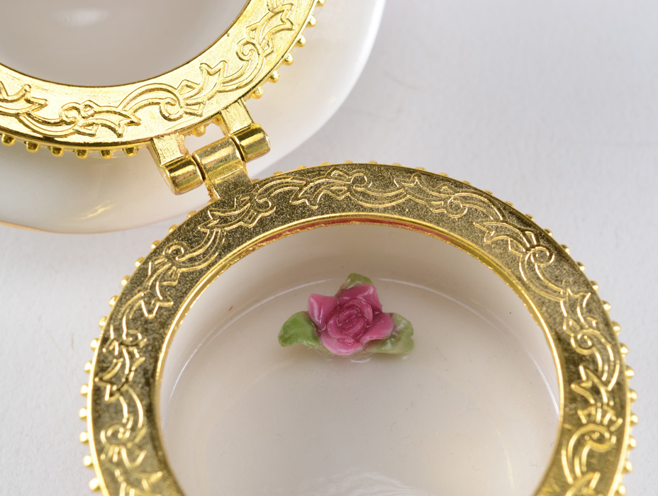 Royal Albert "Old Country Roses" Bone China Vanity Set