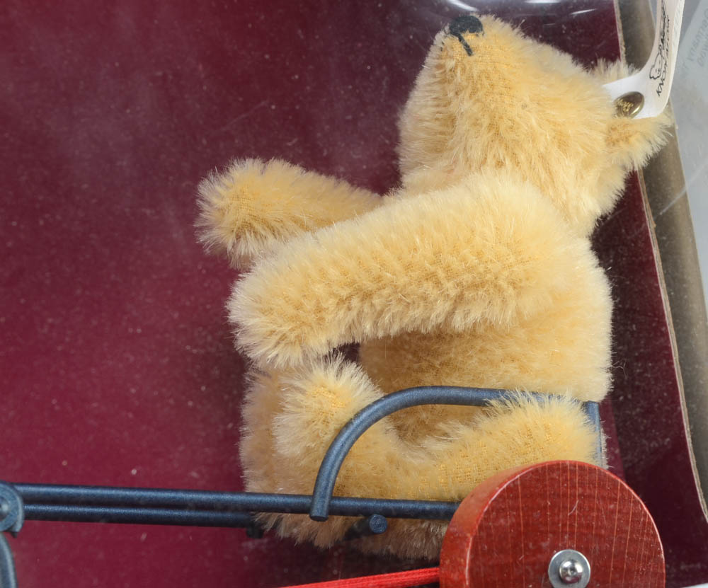 Steiff Museum Collection "Wiwag" Bears