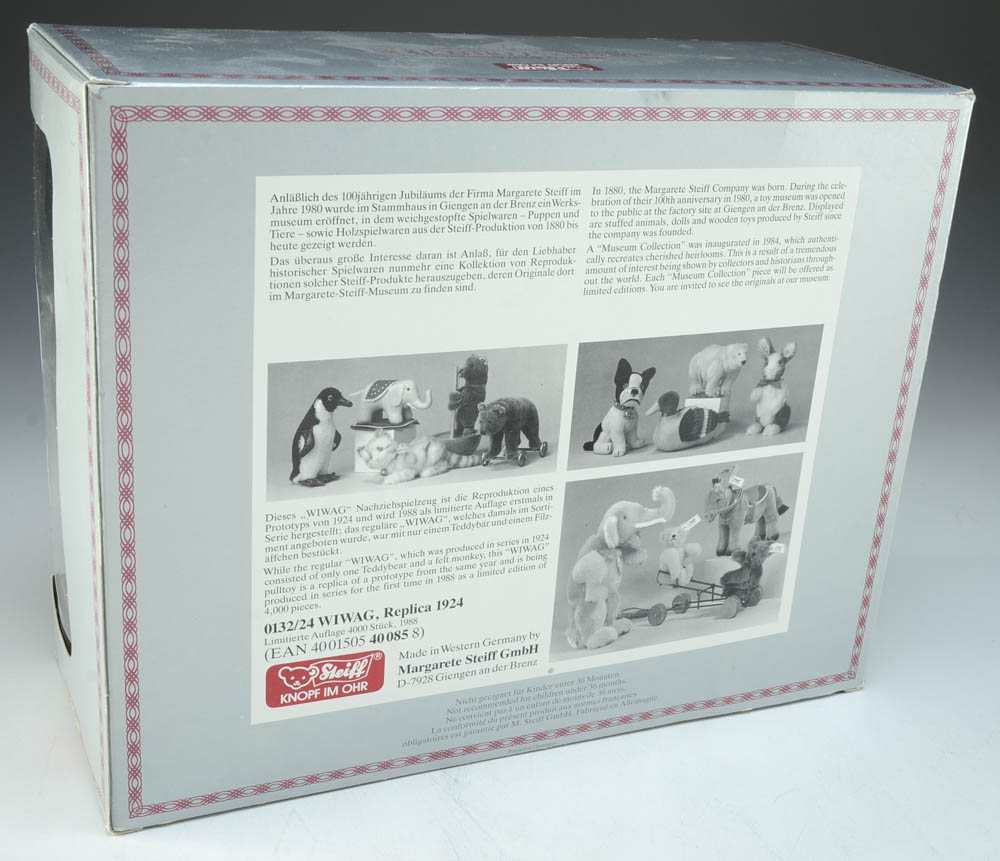 Steiff Museum Collection "Wiwag" Bears