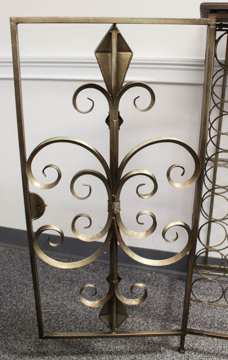 Fleur de Lis Wine Rack
