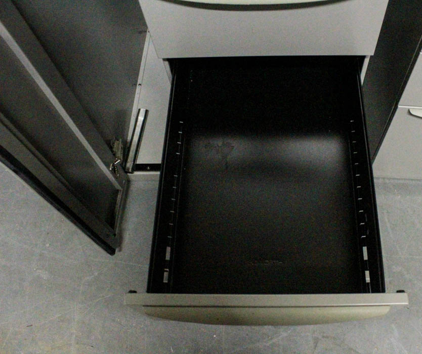 Gray Hawthorne Personal locker