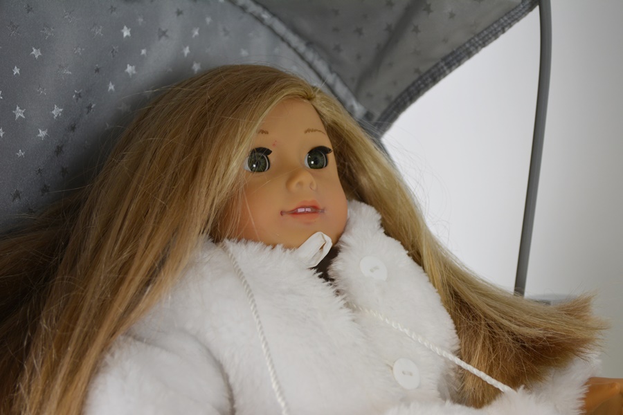 18" American Girl Doll "Isabelle" and Pretty City Carriage