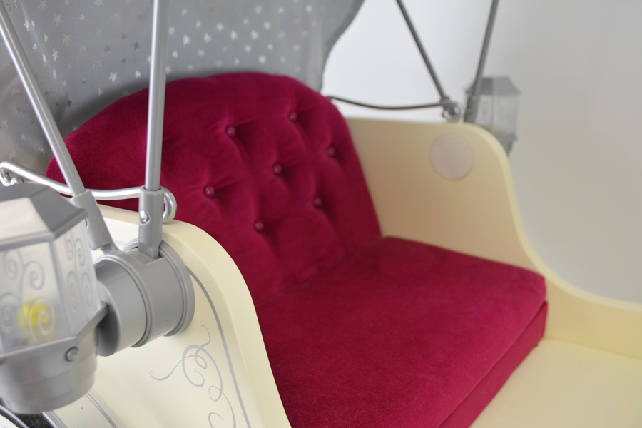 18" American Girl Doll "Isabelle" and Pretty City Carriage